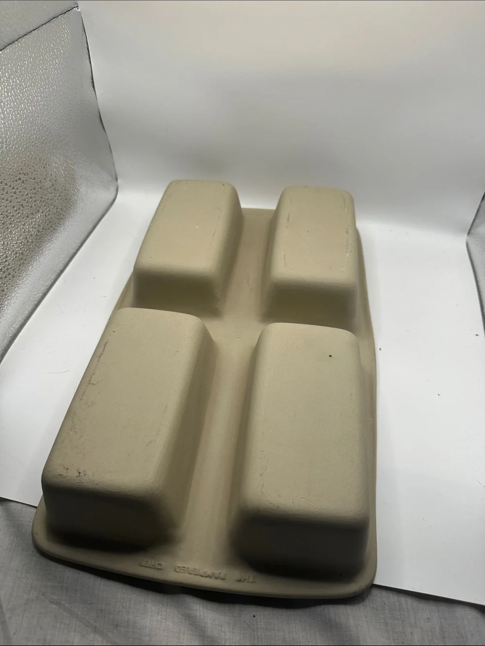Vintage Pampered Chef Family Heritage Stoneware Mini 4-Loaf Pan